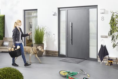 Smarte Technik für die Haustür - Automatisierte Haustüren können den Alltag erleichtern 